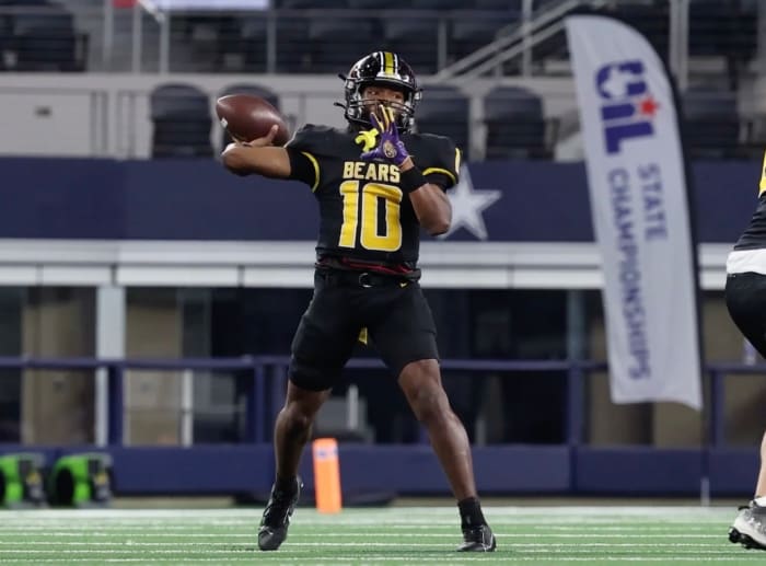 Timpson's Terry Bussey throws a pass during a record-breaking UIL Class 2A state championship showing in December.